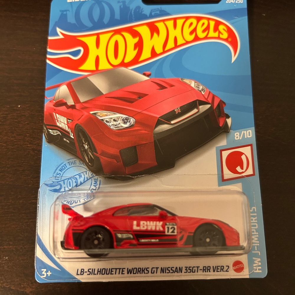 Hot Wheels Red LB-Silhouette Works GT Nissan 35GT-RR Ver.2